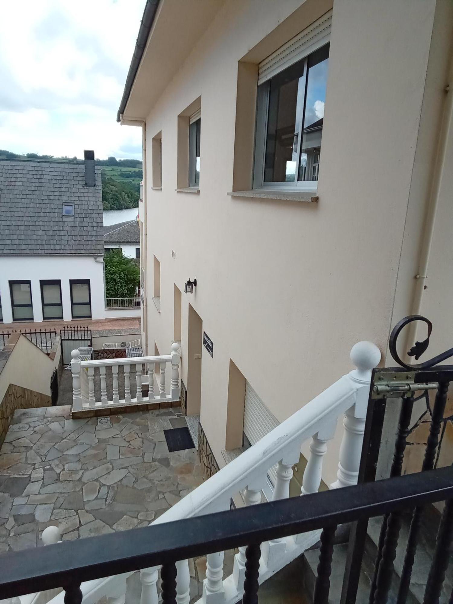 Pension Albergue Gonzar Portomarin Exterior photo