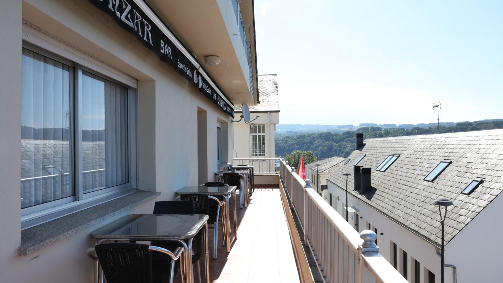 Pension Albergue Gonzar Portomarin Exterior photo